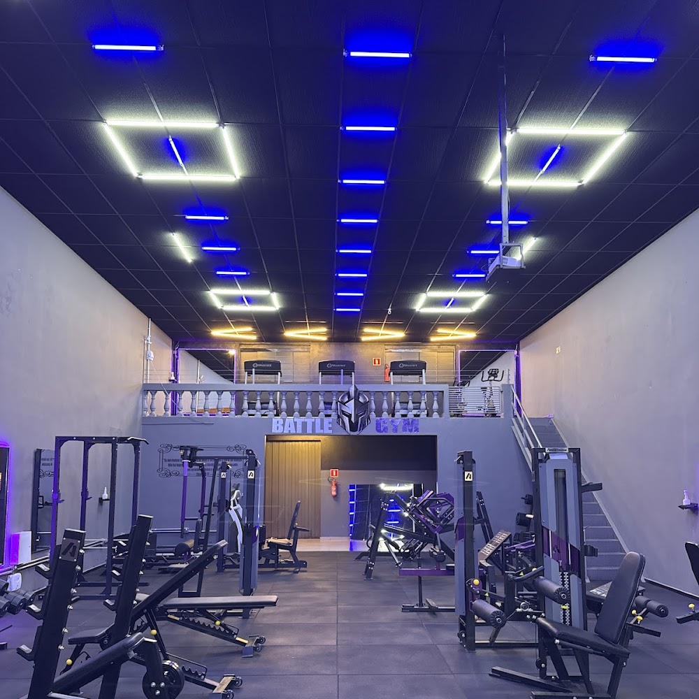 Interior da Academia Battle Gym